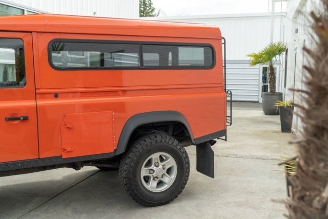 1986 Land Rover Defender 110 Base