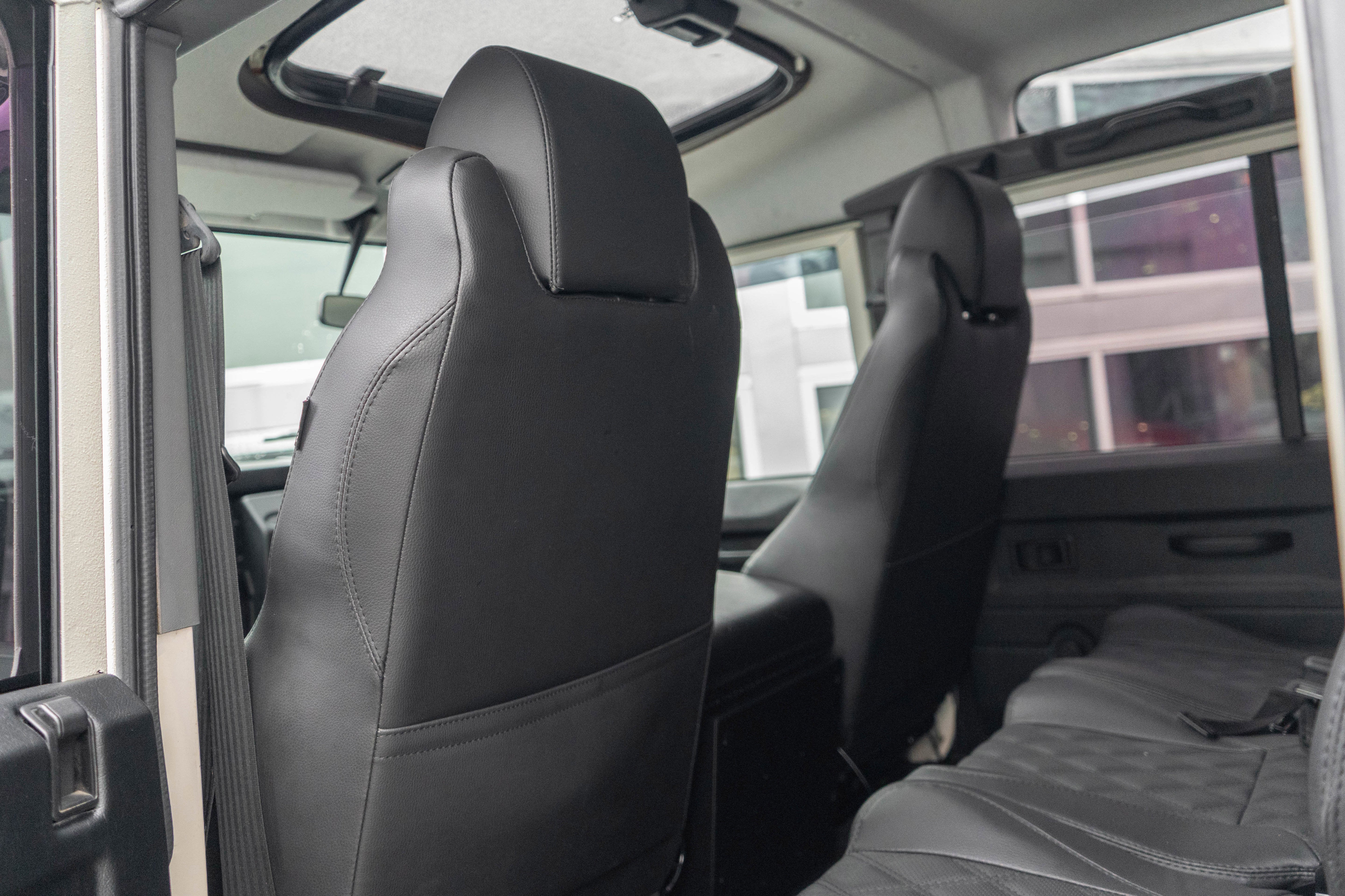 1994 Land Rover Defender 110 Base