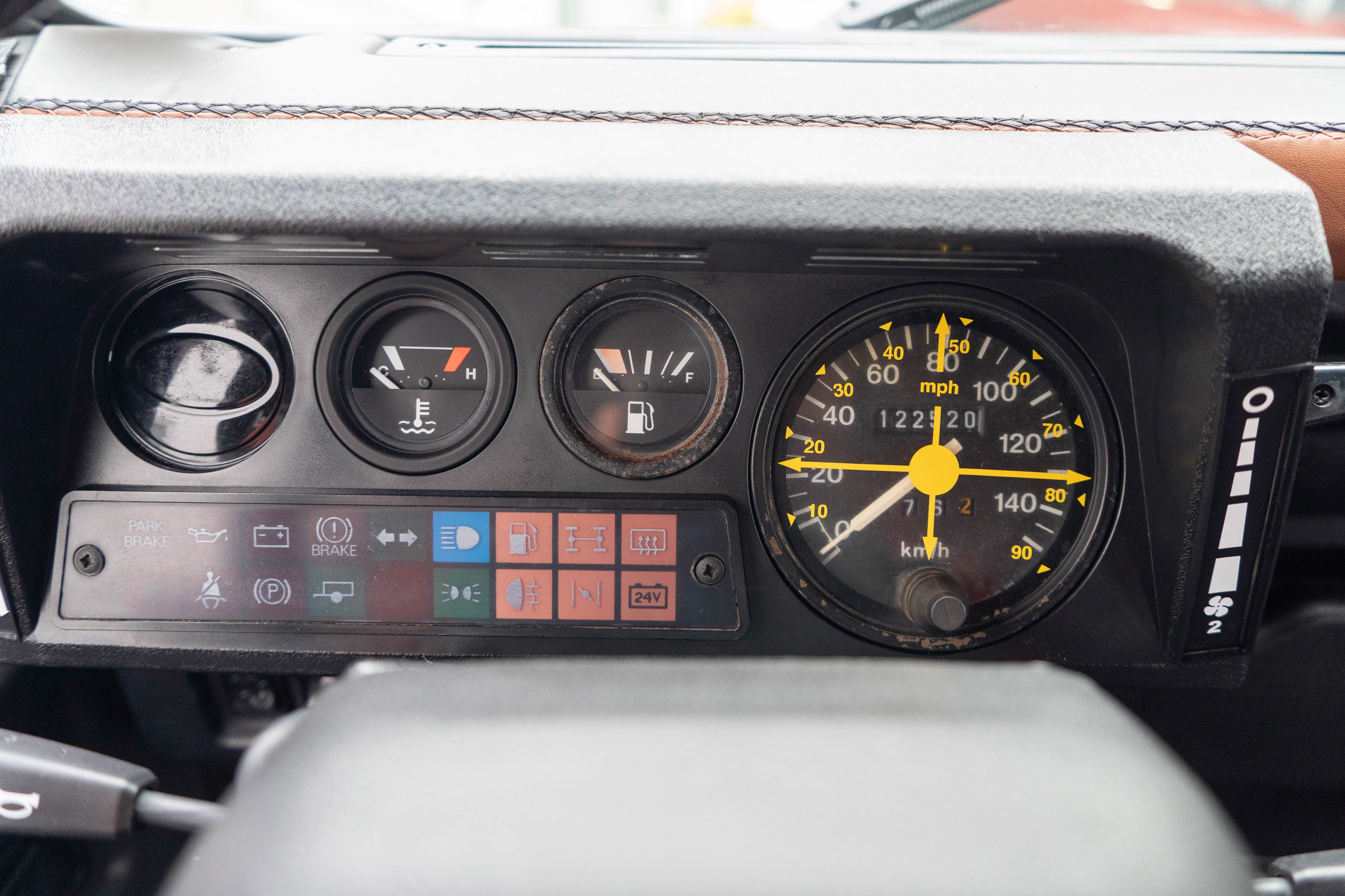 1990 Land Rover Defender 110