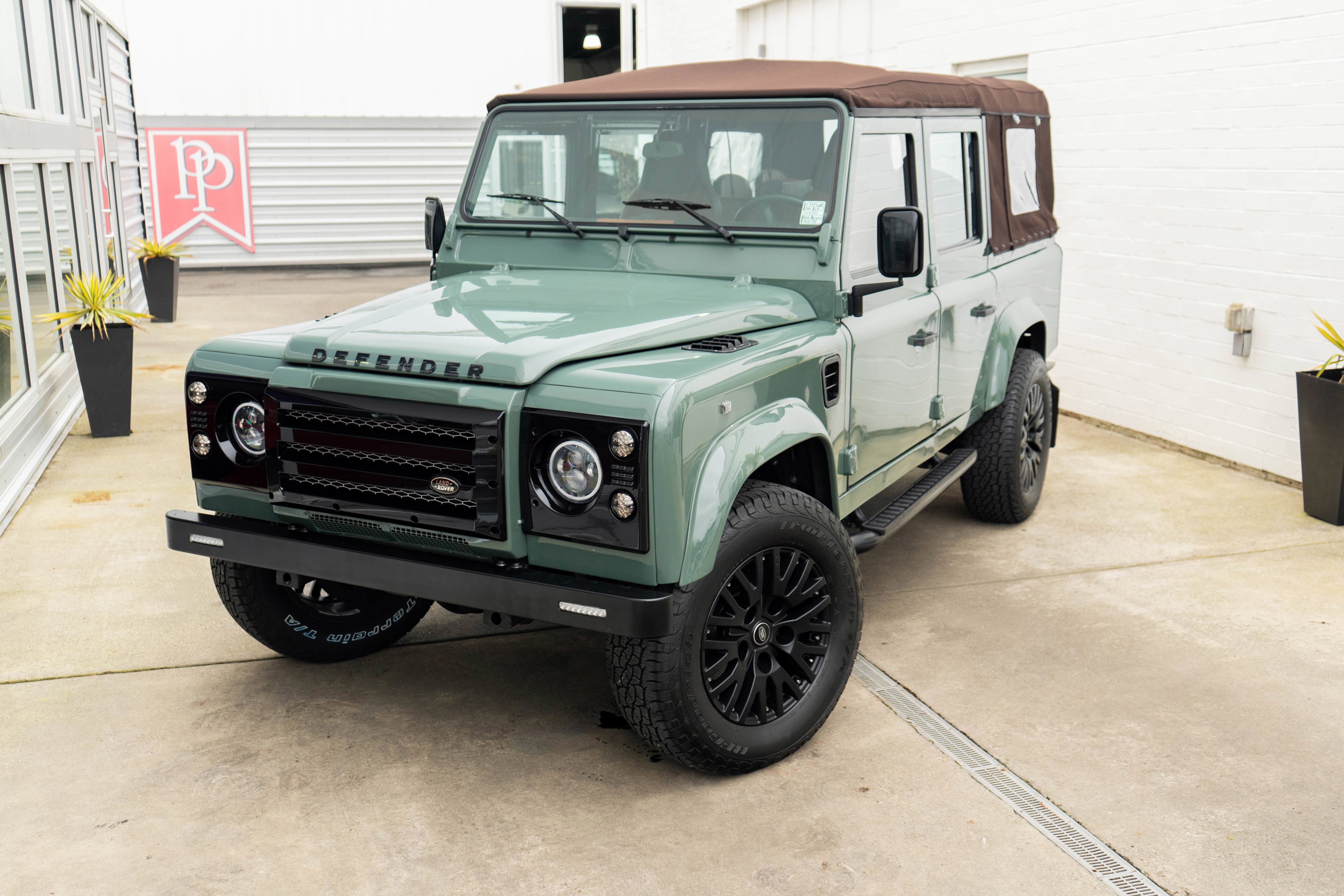 1990 Land Rover Defender 110