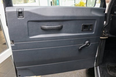 1992 Land Rover Defender 110 Base