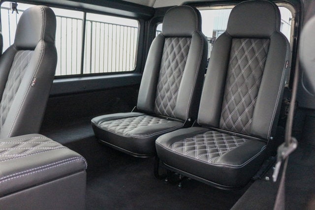 1992 Land Rover Defender 110 Base