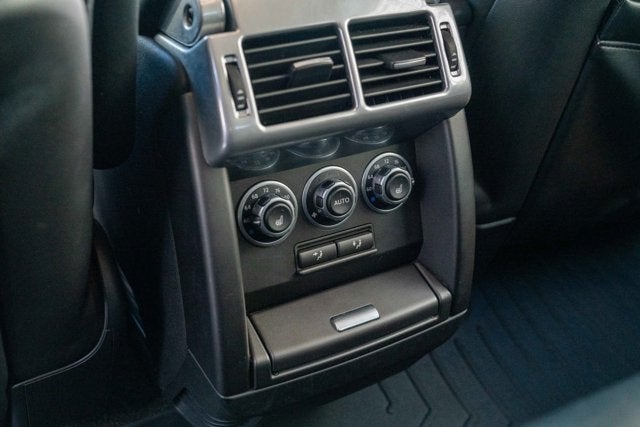 2011 Land Rover Range Rover SC