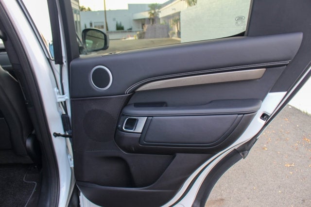 2017 Land Rover Discovery HSE LUXURY