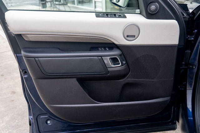 2018 Land Rover Discovery HSE Luxury