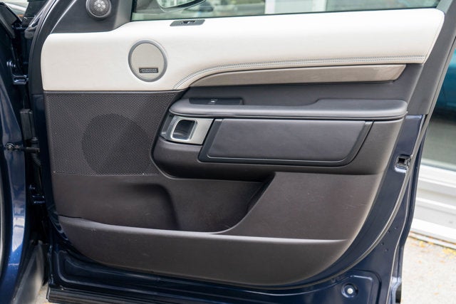 2018 Land Rover Discovery HSE Luxury