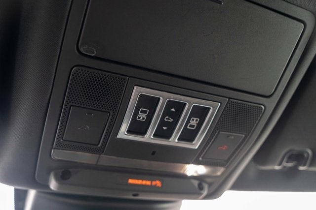 2018 Land Rover Discovery HSE Luxury