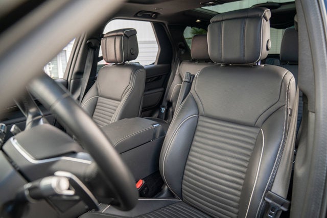 2022 Land Rover Discovery S R-Dynamic