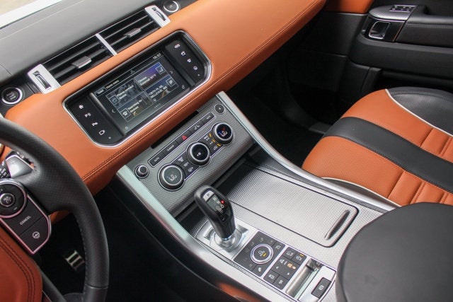 2016 Land Rover Range Rover Sport V8 SVR