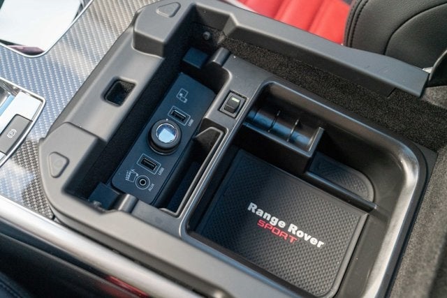 2016 Land Rover Range Rover Sport V8 SVR