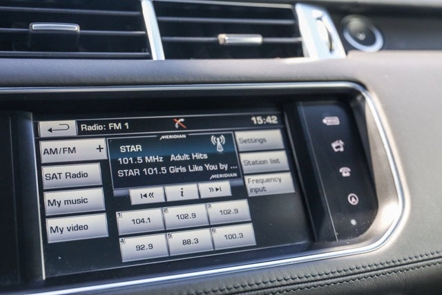 2016 Land Rover Range Rover Sport V8 SVR