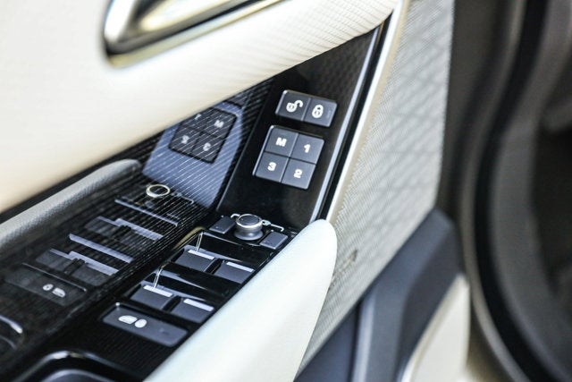 2019 Land Rover Range Rover Velar R-Dynamic SE