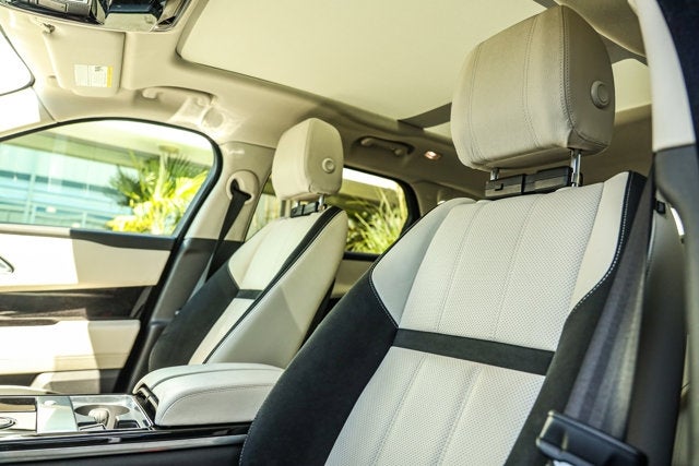 2019 Land Rover Range Rover Velar R-Dynamic SE