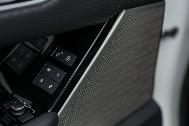 2019 Land Rover Range Rover Velar R-Dynamic SE