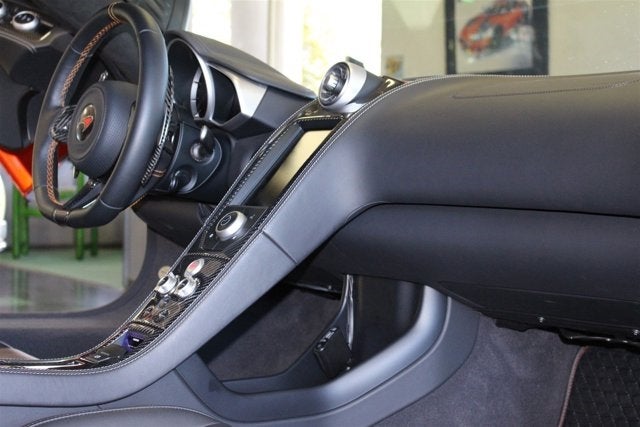 2012 McLaren MP4-12C Base