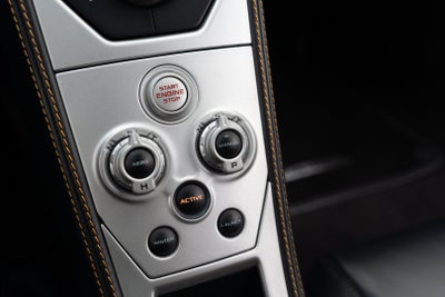 2012 McLaren MP4-12C Base