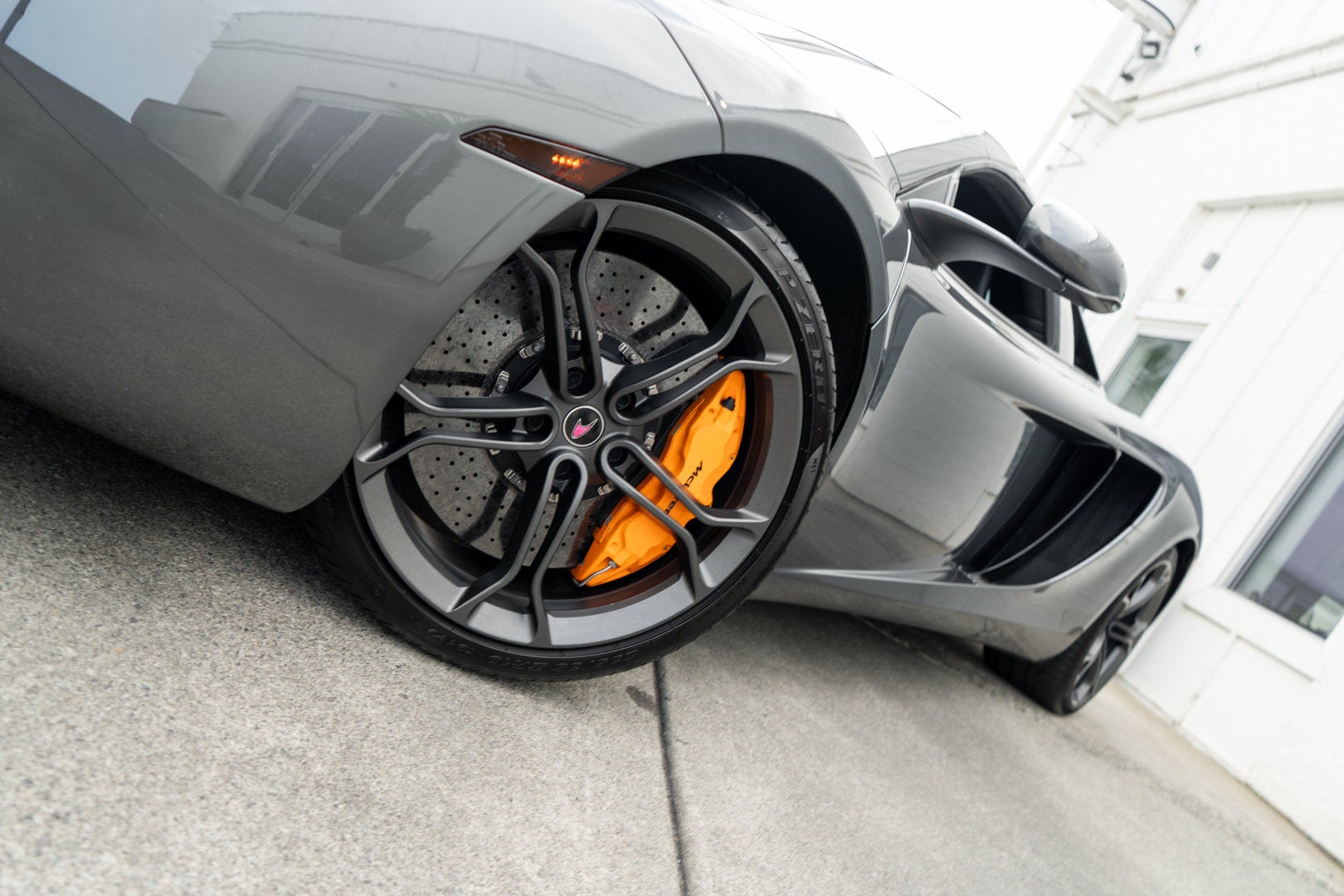 2012 McLaren MP4-12C Base