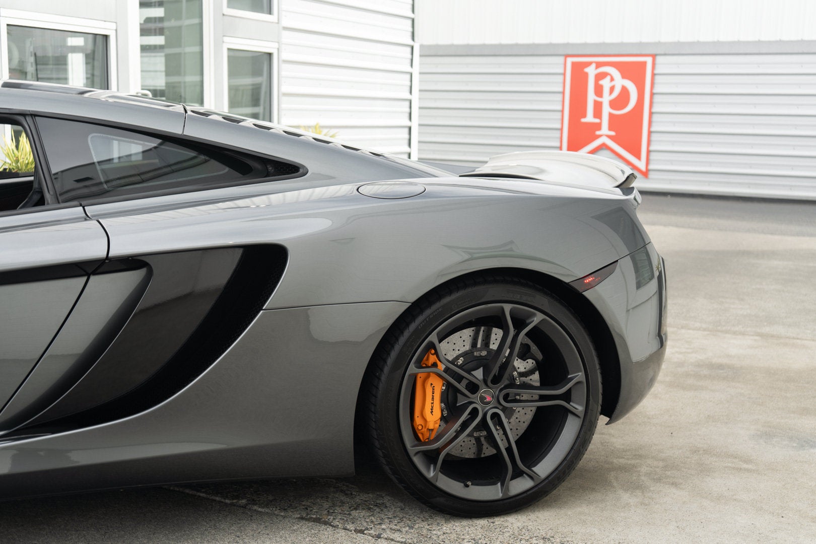 2012 McLaren MP4-12C Base