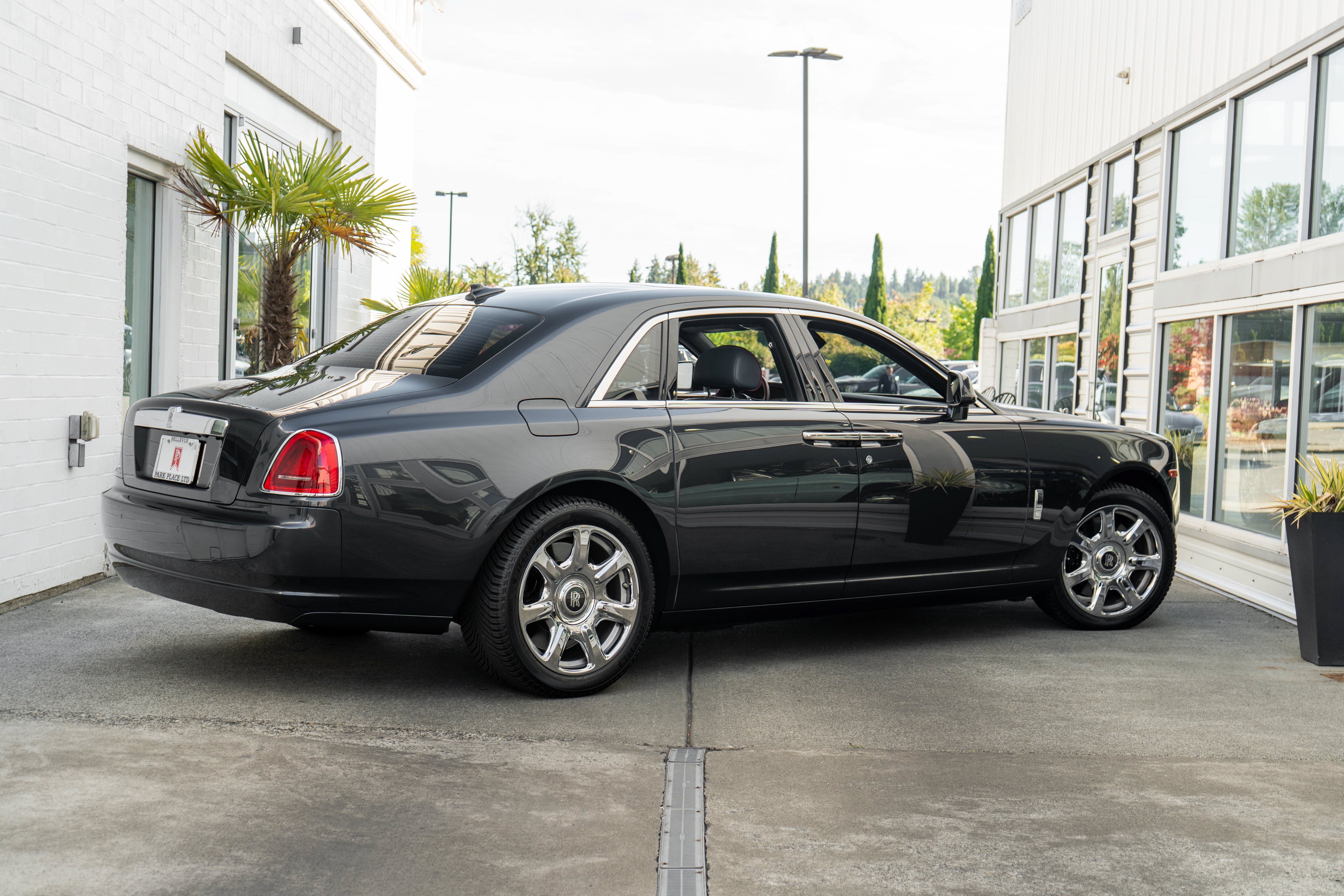 2017 Rolls-Royce Ghost Sedan