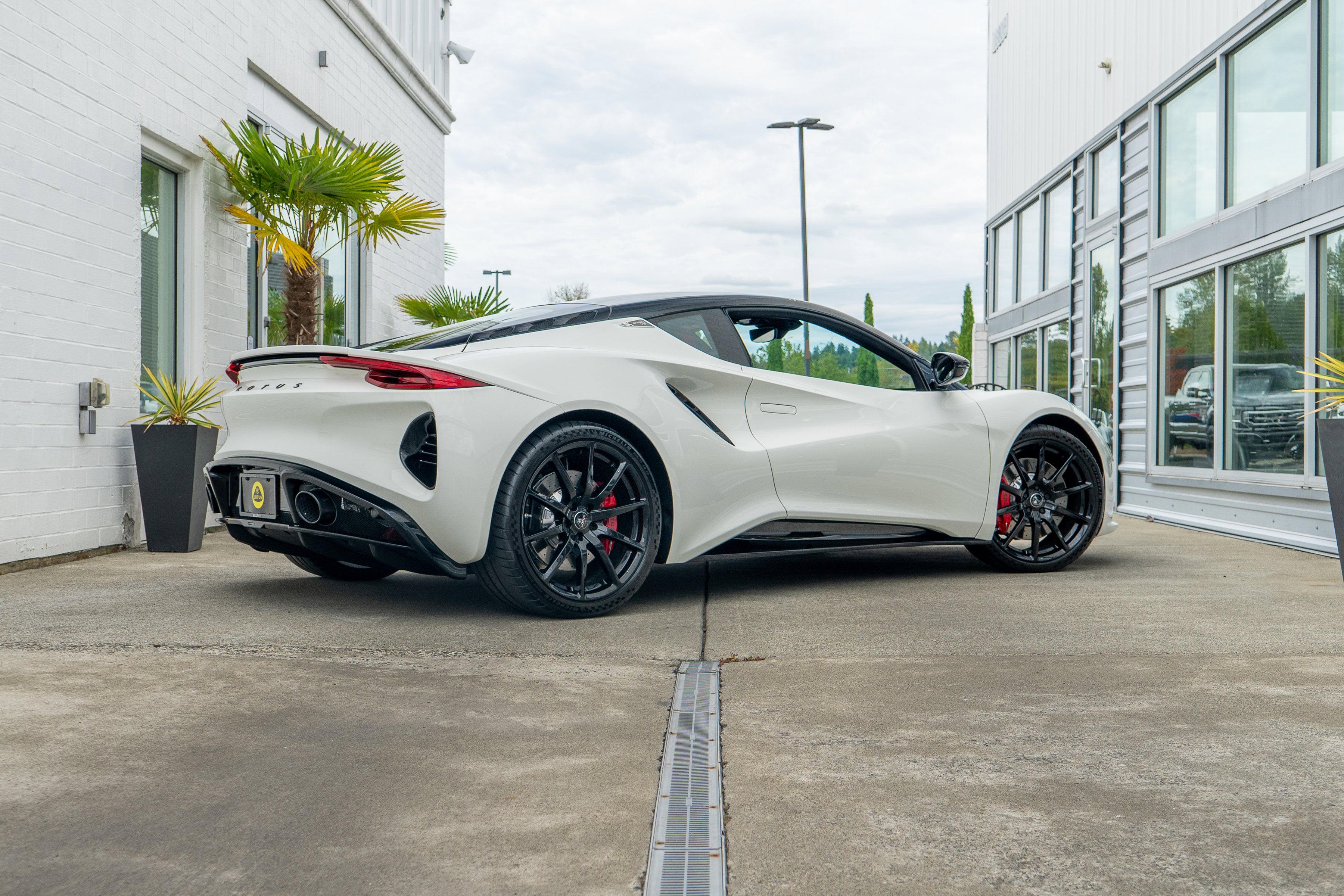 2025 Lotus Emira V6
