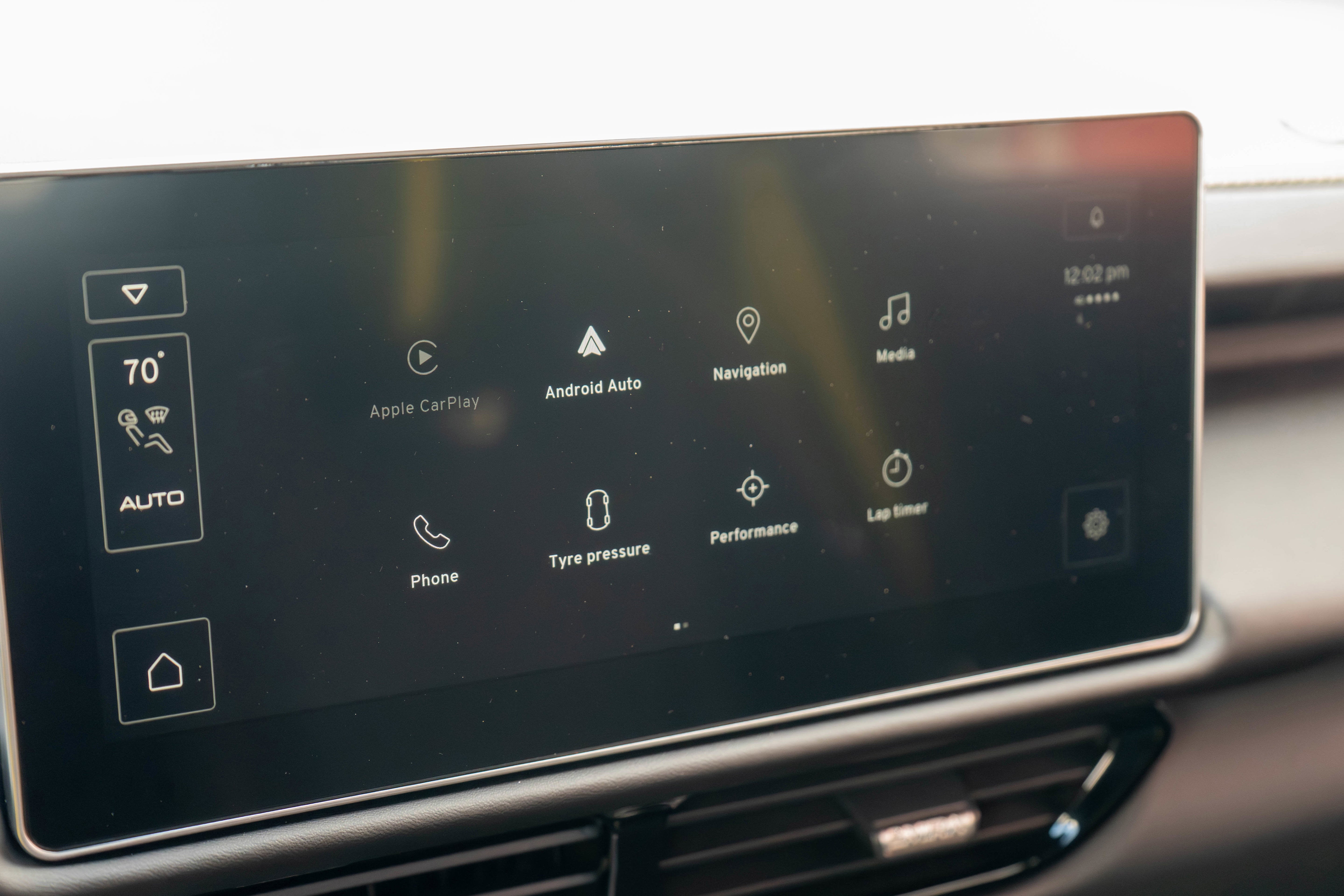 2026 Lotus Emira Turbo SE