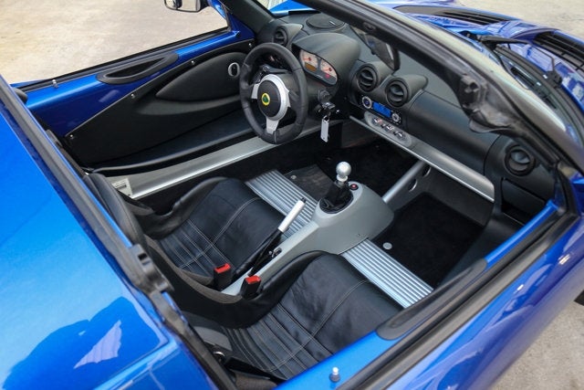 2005 Lotus Elise 2dr Convertible