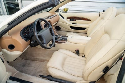 1997 Aston Martin DB7 Volante