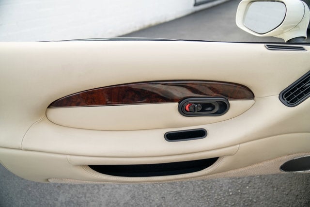 1997 Aston Martin DB7 Volante