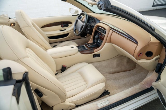 1997 Aston Martin DB7 Volante