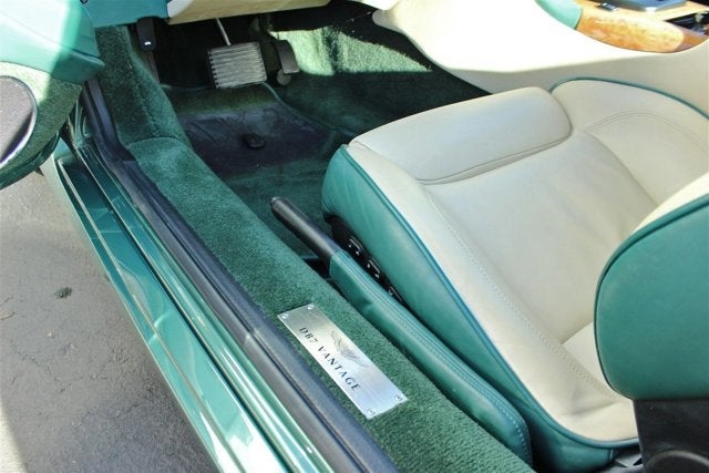 2001 Aston Martin DB7 Vantage Volante