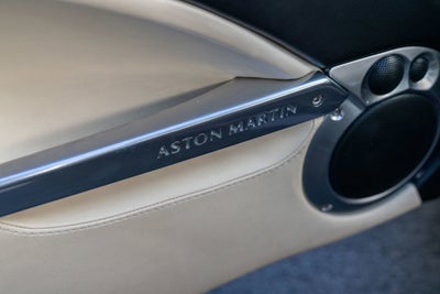 2003 Aston Martin Vanquish 2dr Cpe