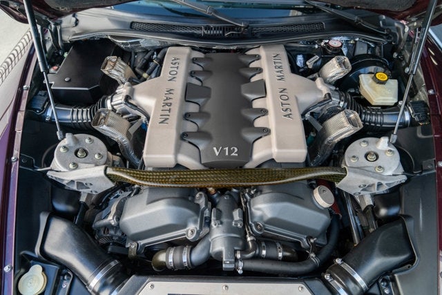 2003 Aston Martin Vanquish 2dr Cpe