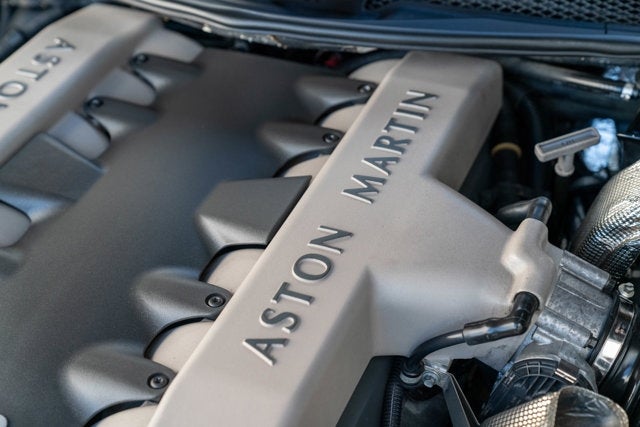 2003 Aston Martin Vanquish 2dr Cpe