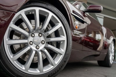 2003 Aston Martin Vanquish 2dr Cpe