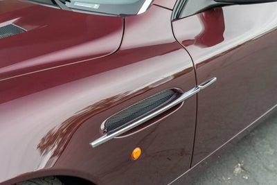 2003 Aston Martin Vanquish 2dr Cpe