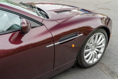 2003 Aston Martin Vanquish 2dr Cpe
