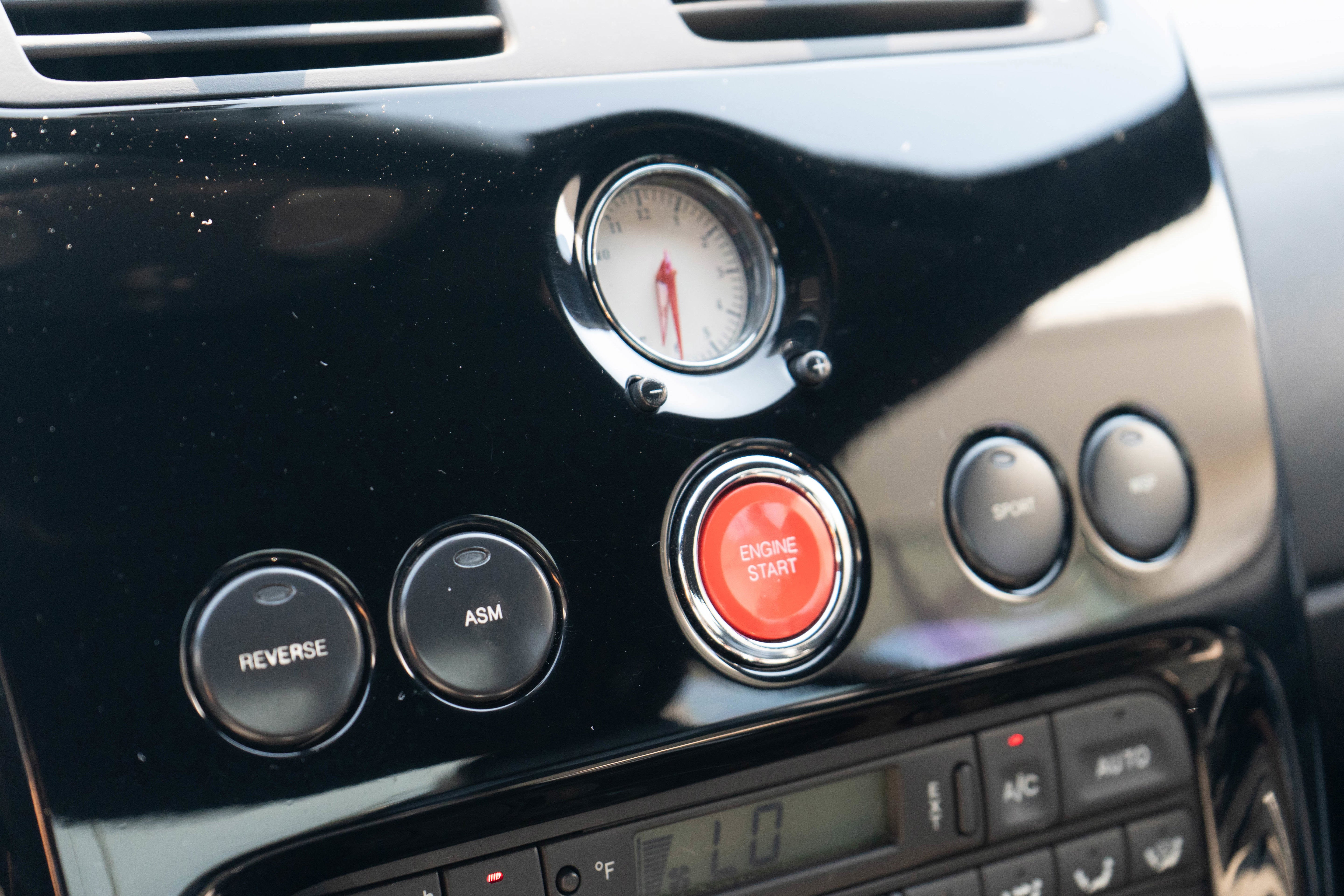 2002 Aston Martin Vanquish 2dr Cpe