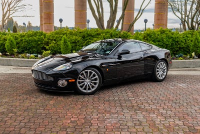 2002 Aston Martin Vanquish 2dr Cpe