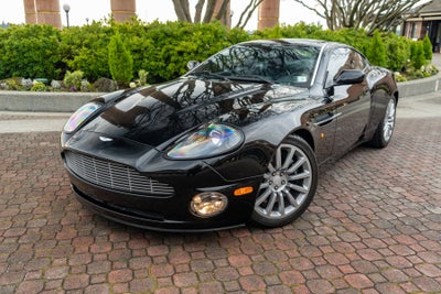 2002 Aston Martin Vanquish 2dr Cpe