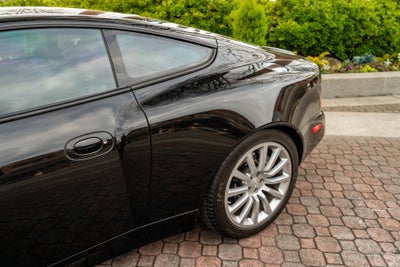 2002 Aston Martin Vanquish 2dr Cpe