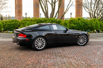 2002 Aston Martin Vanquish 2dr Cpe