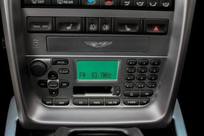 2003 Aston Martin Vanquish 2dr Cpe