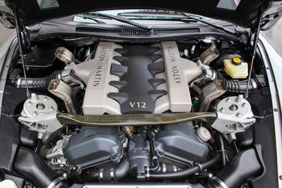 2003 Aston Martin Vanquish 2dr Cpe