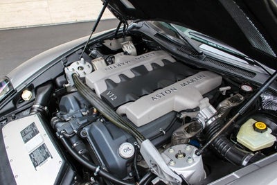 2003 Aston Martin Vanquish 2dr Cpe