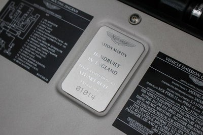 2003 Aston Martin Vanquish 2dr Cpe