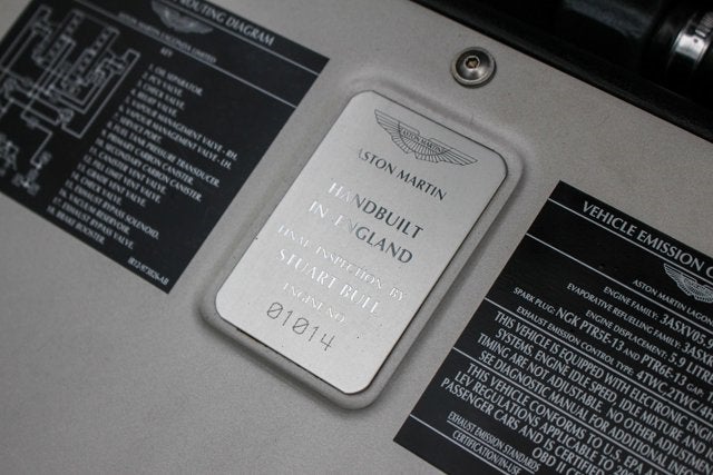 2003 Aston Martin Vanquish 2dr Cpe