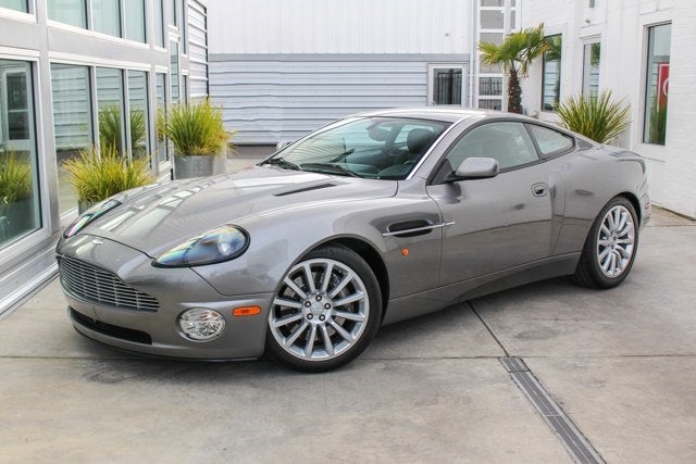2003 Aston Martin Vanquish 2dr Cpe