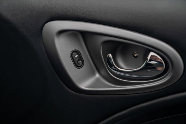 2005 Aston Martin Vanquish S 2dr Cpe