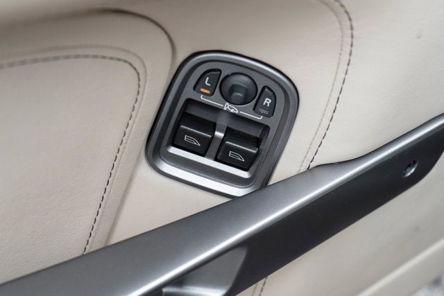 2006 Aston Martin DB9 2dr Cpe Manual