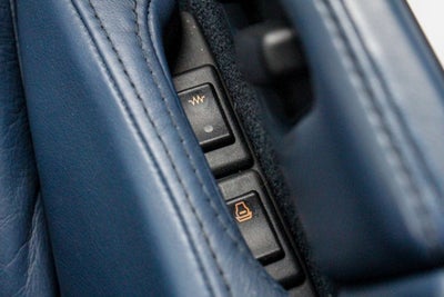 2005 Aston Martin DB9 2dr Cpe Manual